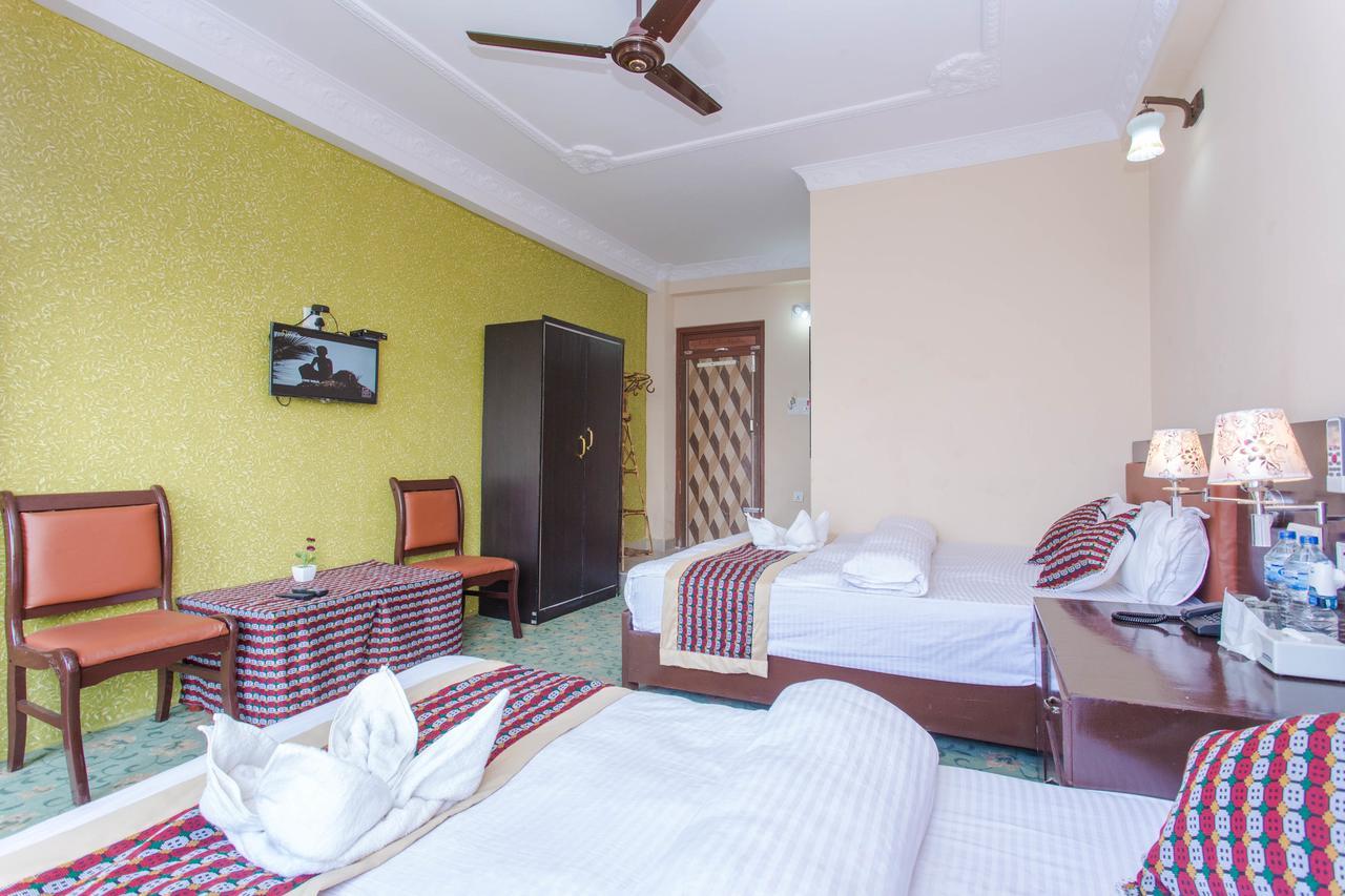 Hotel The Ranimahal Tānsen Buitenkant foto