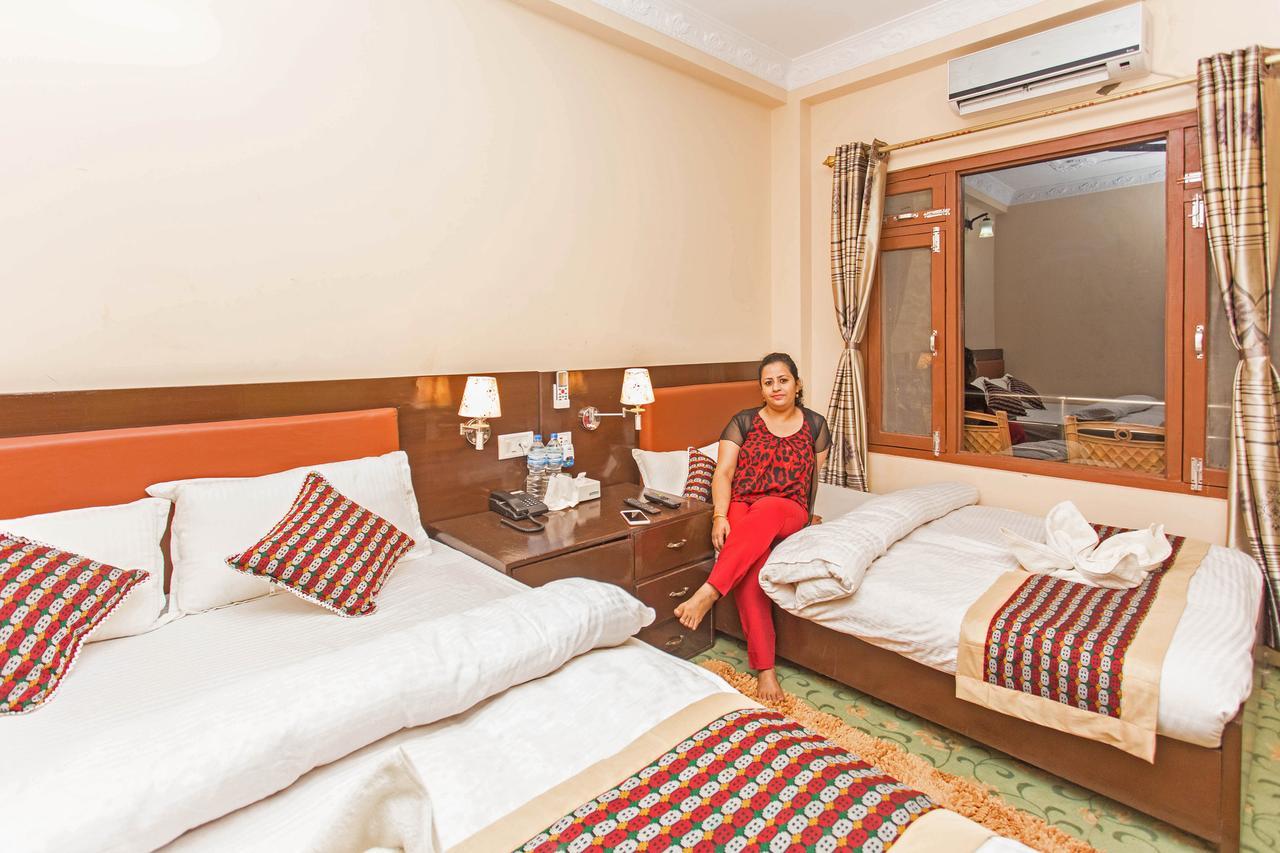 Hotel The Ranimahal Tānsen Buitenkant foto
